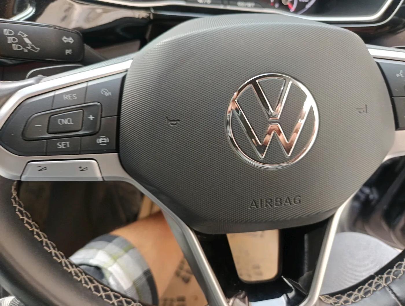 2024 Volkswagen TAIGUN GT Line 1.0L TSI AT, Petrol, Automatic, 28,529 km, interior