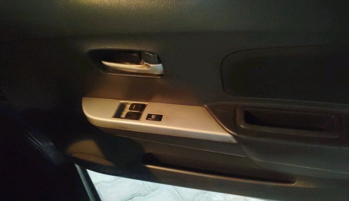 2010 Maruti Wagon R 1.0 LXI, Petrol, Manual, 66,319 km, interior