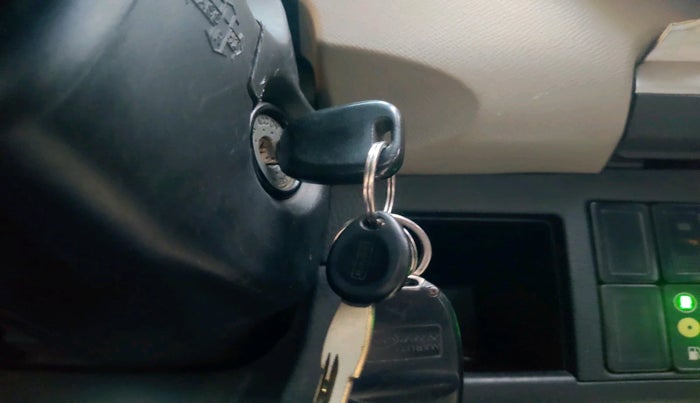 2015 Maruti Wagon R 1.0 LXI CNG, Petrol, Manual, 1,00,040 km, interior