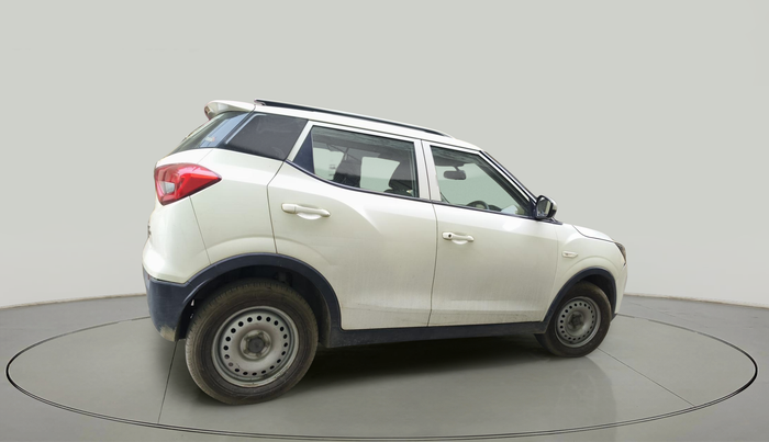 2021 Mahindra XUV300 W4 1.5 DIESEL, Diesel, Manual, 56,032 km, exterior