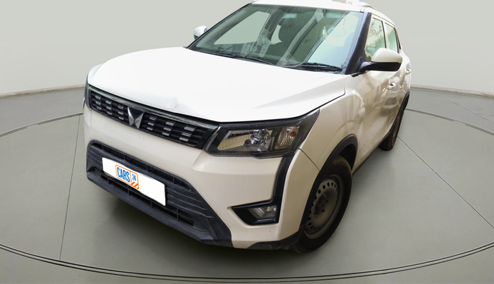 2021 Mahindra XUV300 W4 1.5 DIESEL, Diesel, Manual, 56,032 km, exterior