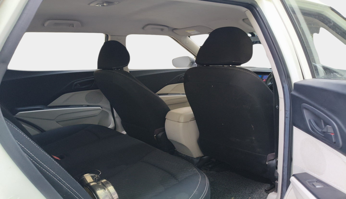 2021 Mahindra XUV300 W4 1.5 DIESEL, Diesel, Manual, 56,032 km, interior