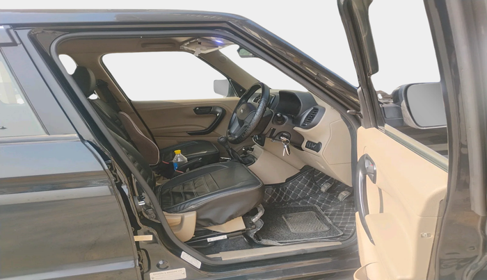 2024 Mahindra BOLERO NEO N 4, Diesel, Manual, 9,347 km, interior