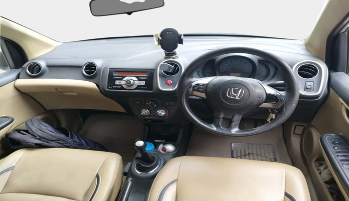 2014 Honda Mobilio 1.5L I-VTEC V, Petrol, Manual, 91,096 km, interior