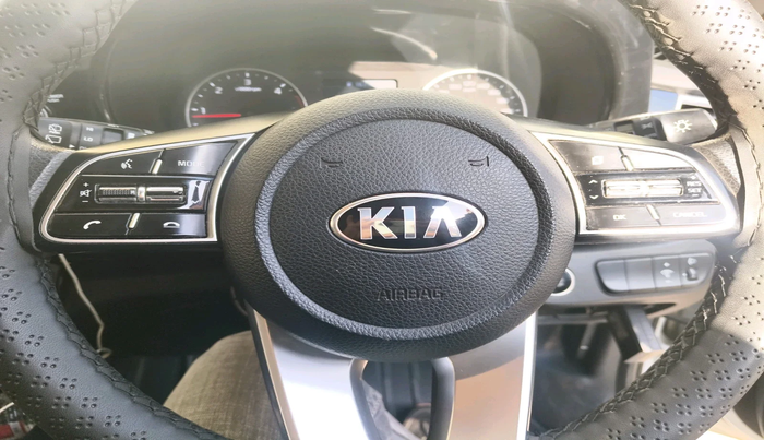 2020 KIA SELTOS HTK PLUS AT 1.5 DIESEL, Diesel, Automatic, 1,03,653 km, interior
