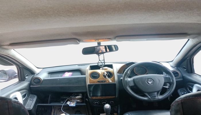 2017 Renault Duster 85 PS RXE DIESEL, Diesel, Manual, 1,11,869 km, interior