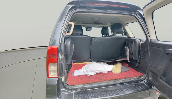 2016 Tata Safari Storme 2.2 VX 4X2, Diesel, Manual, 1,03,980 km, exterior