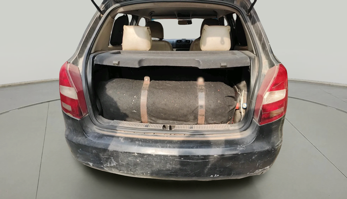 2011 Skoda Fabia ACTIVE 1.2 MPI, CNG, Manual, 1,02,563 km, exterior