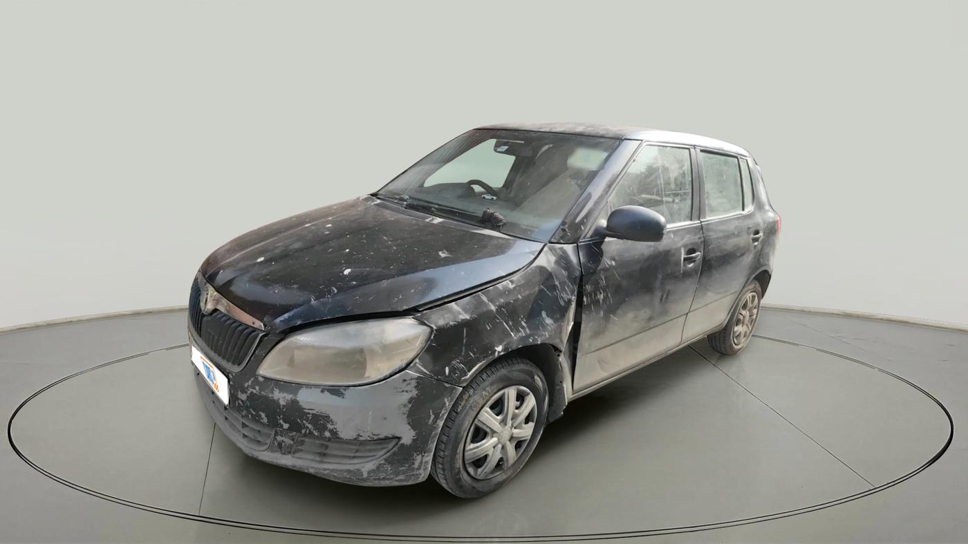 2011 Skoda Fabia ACTIVE 1.2 MPI, CNG, Manual, 1,02,563 km, exterior