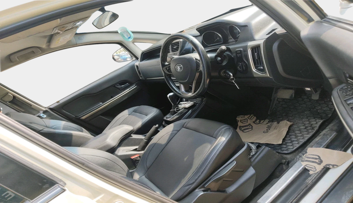 2018 Tata Hexa XTA 4X2 7 STR, Diesel, Automatic, 89,988 km, interior