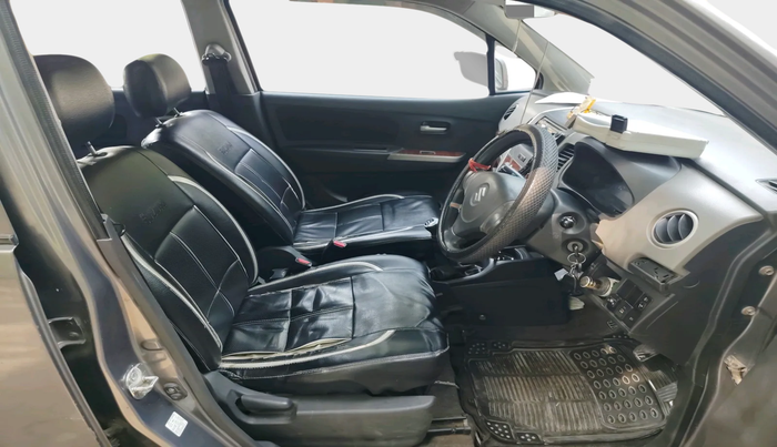 2010 Maruti Wagon R 1.0 LXI, Petrol, Manual, 2,32,630 km, interior