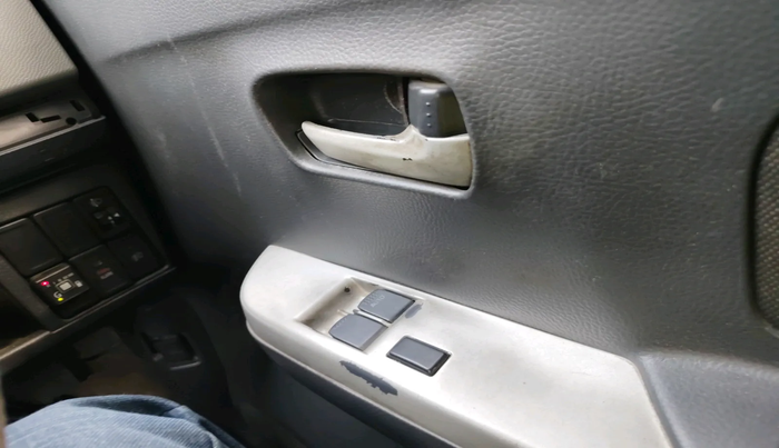 2010 Maruti Wagon R 1.0 LXI, Petrol, Manual, 2,32,630 km, interior