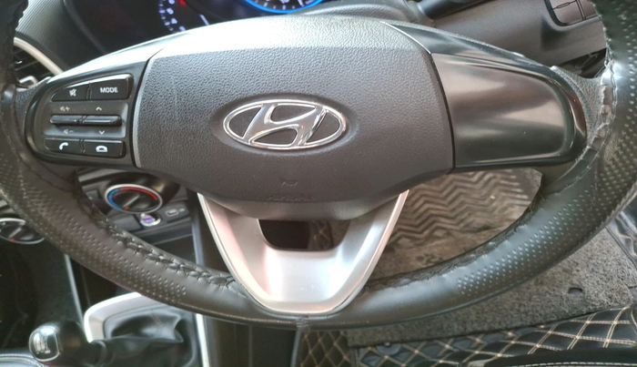 2021 Hyundai VENUE S 1.2, Petrol, Manual, 60,804 km, interior