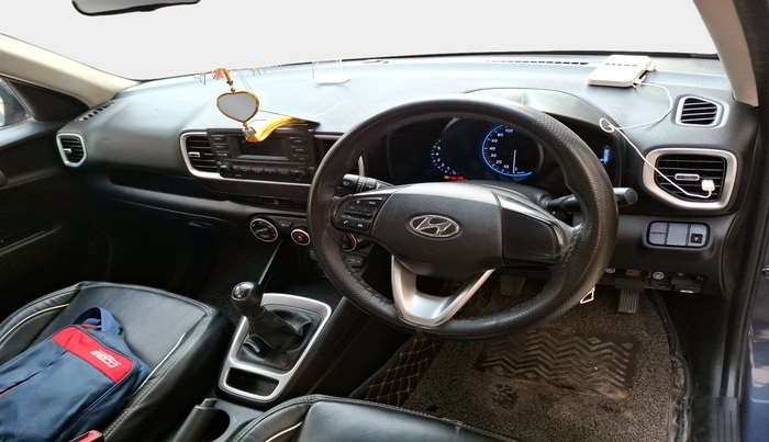 2021 Hyundai VENUE S 1.2, Petrol, Manual, 60,804 km, interior