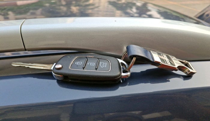 2021 Hyundai VENUE S 1.2, Petrol, Manual, 60,804 km, interior