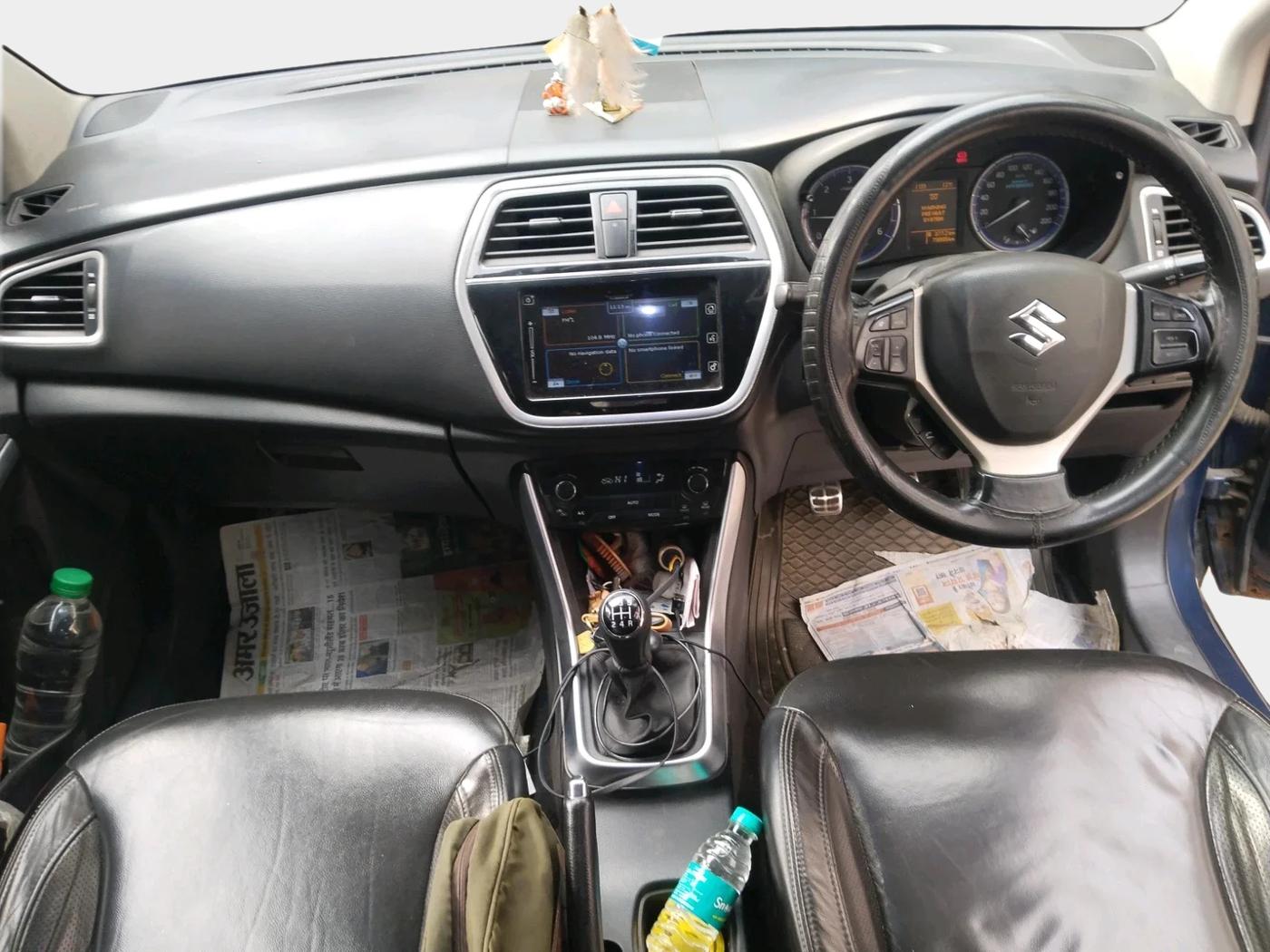 2018 Maruti S Cross ALPHA 1.3, Diesel, Manual, 75,900 km, interior