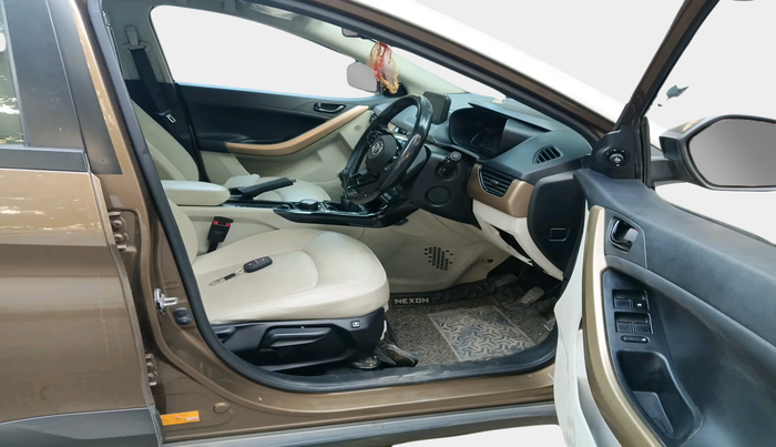 2022 Tata NEXON XZ PLUS (PREMIUM) DIESEL JET, Diesel, Manual, 65,355 km, interior