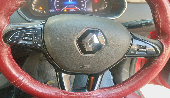 2022 Renault Kiger RXZ MT, Petrol, Manual, 1,27,174 km, interior