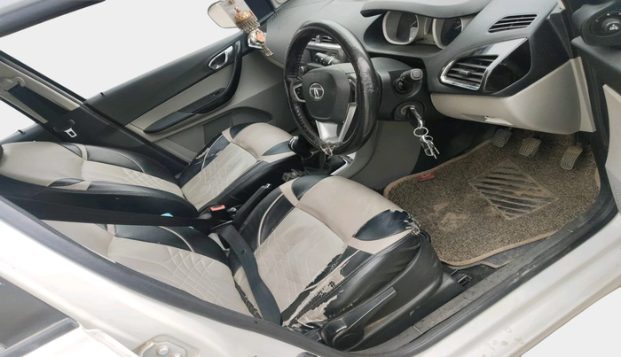 2017 Tata Tiago XZ PETROL, Petrol, Manual, 93,774 km, interior