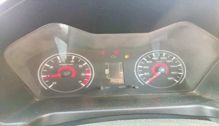 2018 Mahindra KUV 100 NXT K2 P 6 STR, Petrol, Manual, 38,098 km, interior