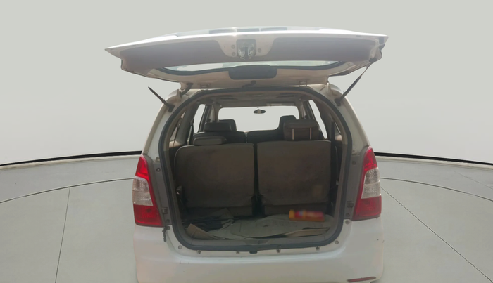 2016 Toyota Innova 2.5 G 7 STR, Diesel, Manual, 2,67,594 km, exterior