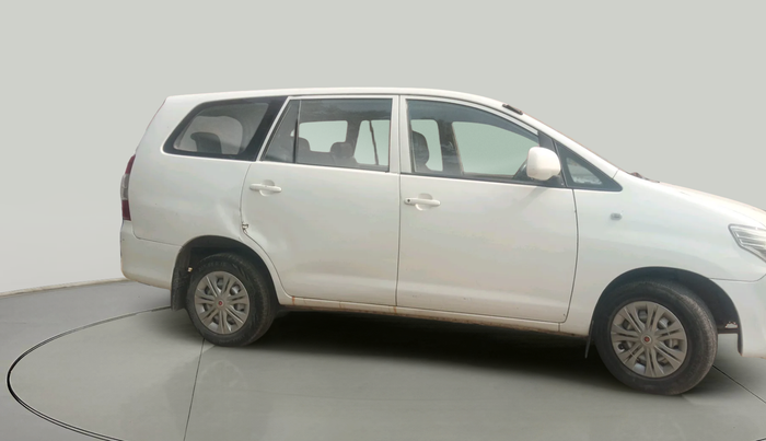 2016 Toyota Innova 2.5 G 7 STR, Diesel, Manual, 2,67,594 km, exterior