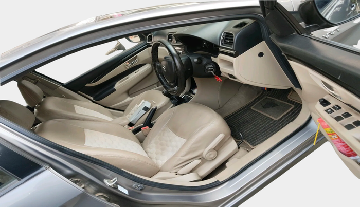 2016 Maruti Ciaz VXI+, Petrol, Manual, 64,288 km, interior