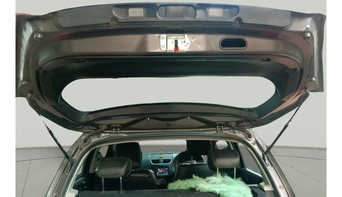 2017 Maruti Swift LXI (O), Petrol, Manual, 1,21,459 km, exterior