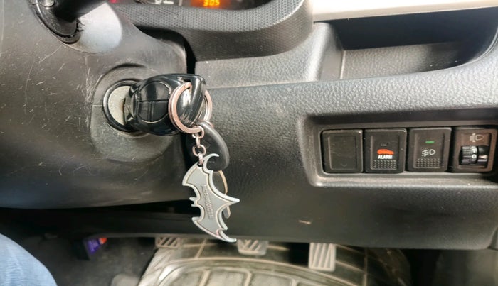 2017 Maruti Swift LXI (O), Petrol, Manual, 1,21,459 km, interior