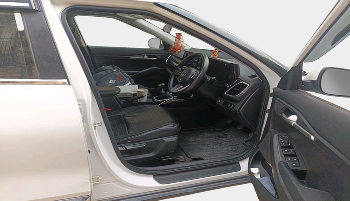 2021 KIA SELTOS HTK PLUS 1.5, Petrol, Manual, 49,782 km, interior