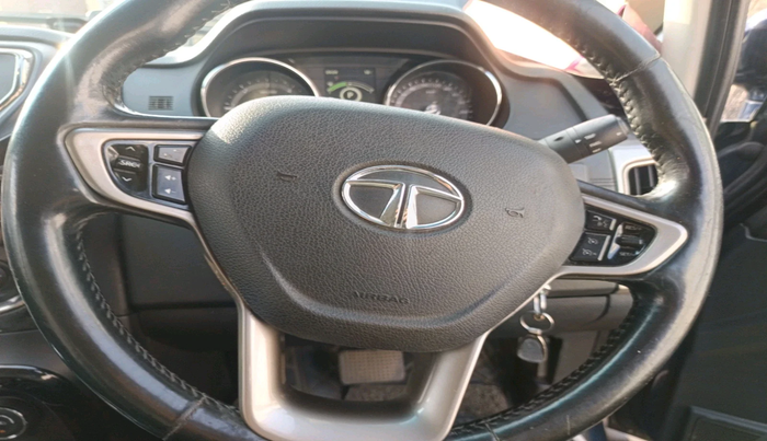 2017 Tata Hexa XTA 4X2 7 STR, Diesel, Automatic, 1,20,075 km, interior