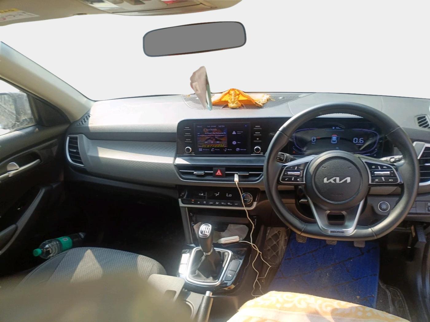 2024 KIA SELTOS  HTK PLUS 1.5 PETROL MT, Petrol, Manual, 20,858 km, interior