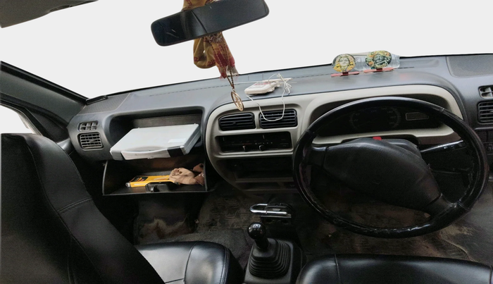 2017 Maruti Eeco 5 STR WITH A/C+HTR, Petrol, Manual, 1,40,185 km, interior