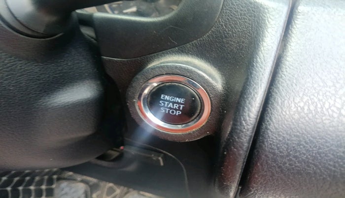 2018 Toyota Innova Crysta 2.4 VX 8 STR, Diesel, Manual, 87,331 km, interior