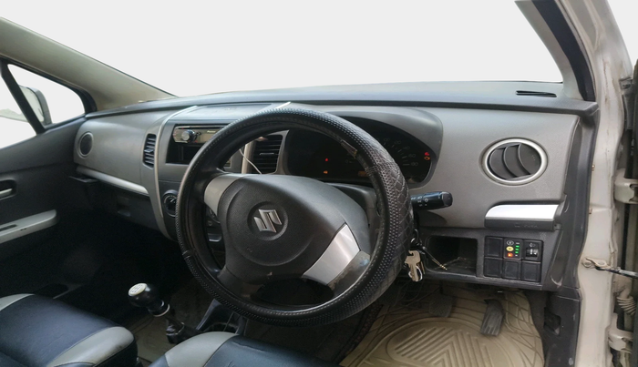 2011 Maruti Wagon R 1.0 LXI CNG, CNG, Manual, 1,67,619 km, interior