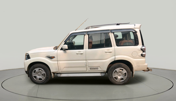 2017 Mahindra Scorpio S4 PLUS 1.99 INTELLI-HYBRID, Diesel, Manual, 61,737 km, exterior