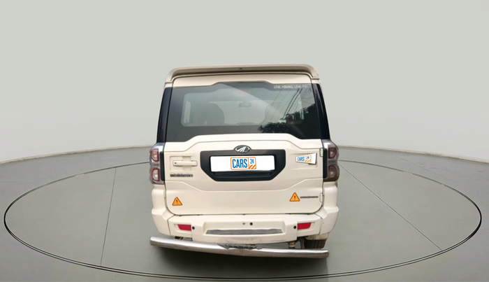 2017 Mahindra Scorpio S4 PLUS 1.99 INTELLI-HYBRID, Diesel, Manual, 61,737 km, exterior