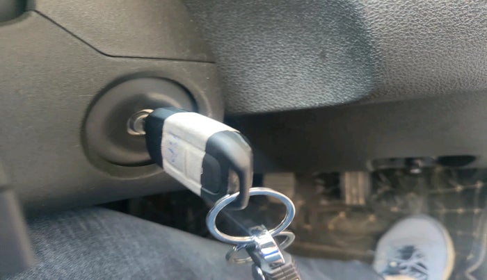 2021 Renault Duster RXZ 1.5 PETROL MT, Petrol, Manual, 38,612 km, interior