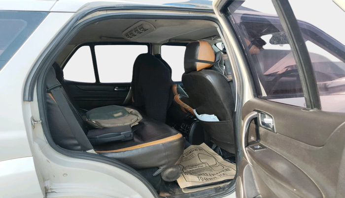 2017 Tata Safari Storme 2.2 VX 4X2, Diesel, Manual, 1,29,685 km, interior