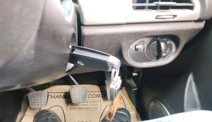 2017 Tata Safari Storme 2.2 VX 4X2, Diesel, Manual, 1,29,685 km, interior