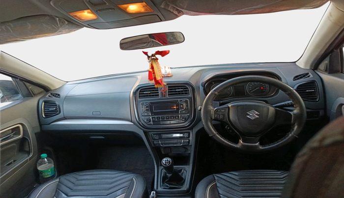 2017 Maruti Vitara Brezza ZDI, Diesel, Manual, 1,01,904 km, interior