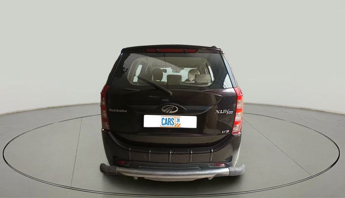 2017 Mahindra XUV500 W6 1.99, Diesel, Manual, 1,12,440 km, exterior