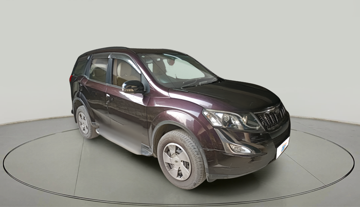 2017 Mahindra XUV500 W6 1.99, Diesel, Manual, 1,12,440 km, exterior