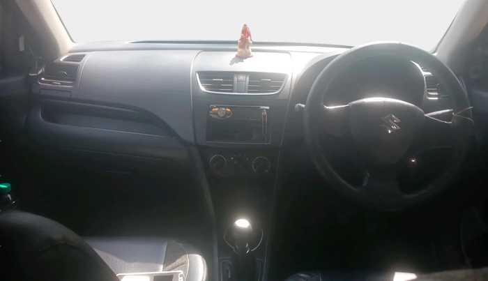 2011 Maruti Swift LXI, Petrol, Manual, 76,144 km, interior