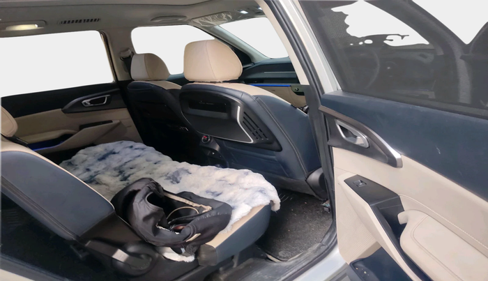 2025 KIA Carens Clavis HTX Plus 1.5 Turbo Petrol 7STR DCT, Petrol, Automatic, 9,094 km, interior