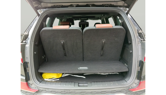 2022 Mahindra ALTURAS G4 2WD AT, Diesel, Automatic, 15,437 km, exterior