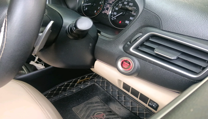 2022 Honda Amaze 1.2L I-VTEC VX CVT, Petrol, Automatic, 45,154 km, interior