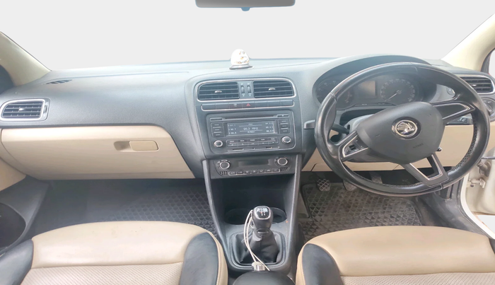 2017 Skoda Rapid AMBITION 1.6 MPI MT, Petrol, Manual, 74,025 km, interior