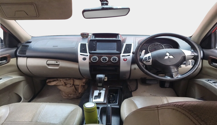 2016 Mitsubishi Pajero Sport 2.5 AT 4X2, Diesel, Automatic, 90,784 km, interior