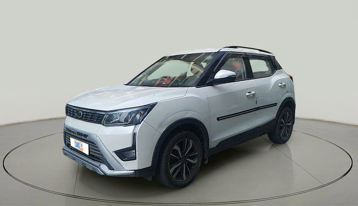 2021 Mahindra XUV300 W8 (O) 1.5 DIESEL, Diesel, Manual, 92,884 km, exterior
